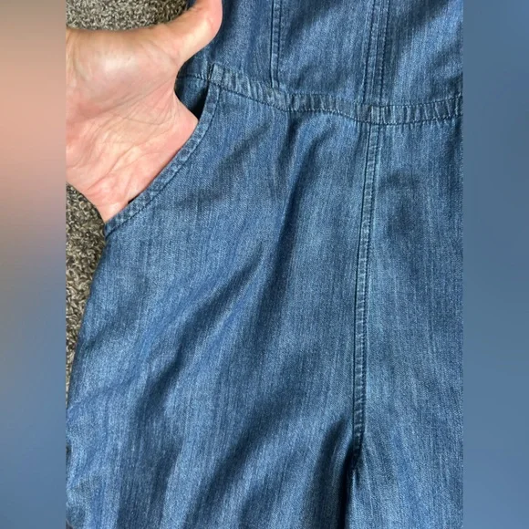 Express Y2K denim wide leg jumper with ruffled straps size 4 - Picture 3 of 10